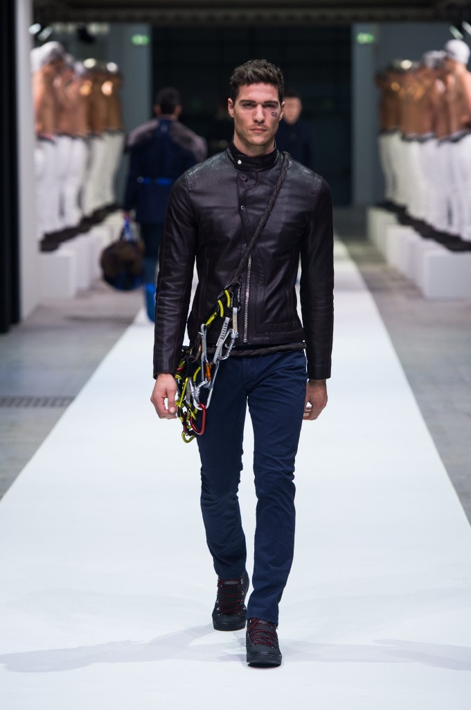 DIRK BIKKEMBERGS Fall/Winter 2015-2016