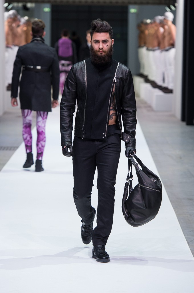 DIRK BIKKEMBERGS Fall/Winter 2015-2016