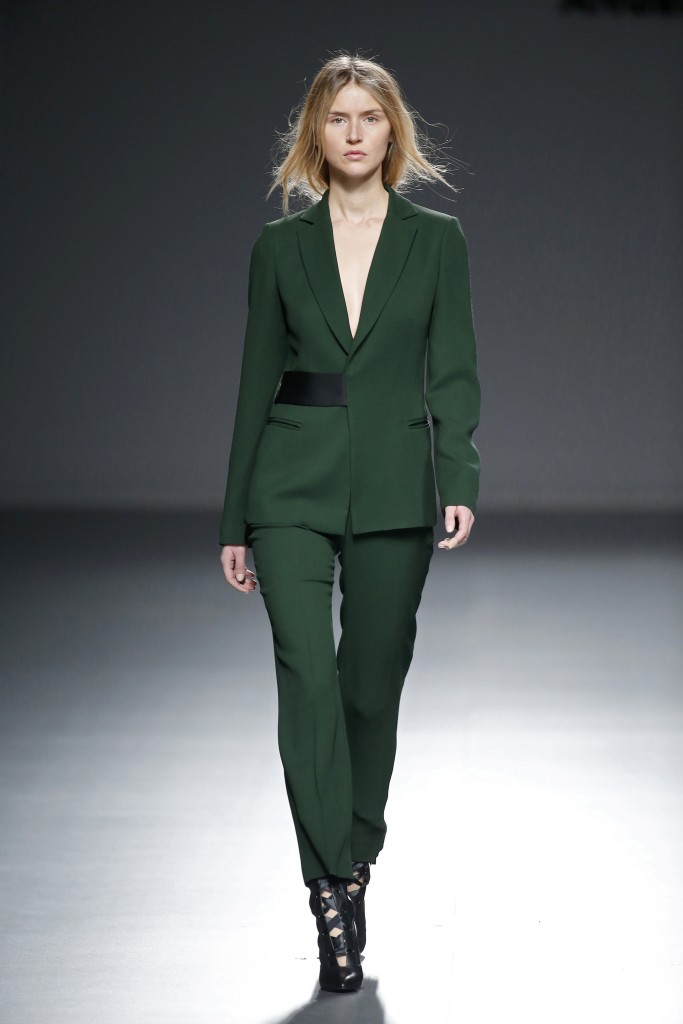 ANGEL SCHLESSER Fall/Winter 2015-2016