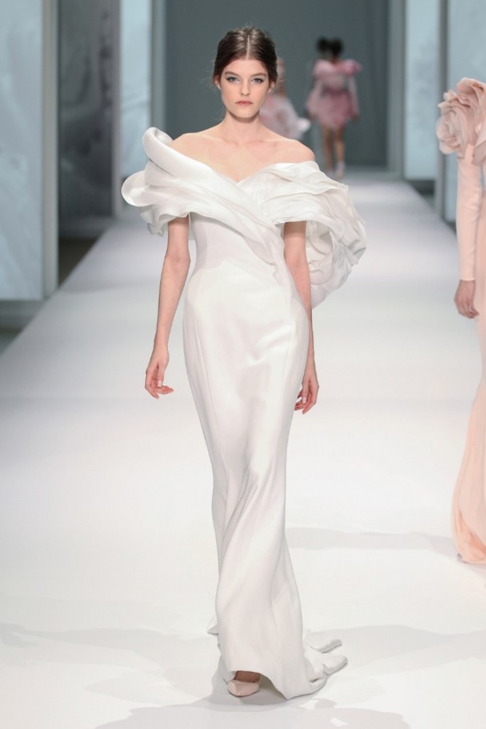 RALPH & RUSSO HAUTE COUTURE Spring/Summer 2015