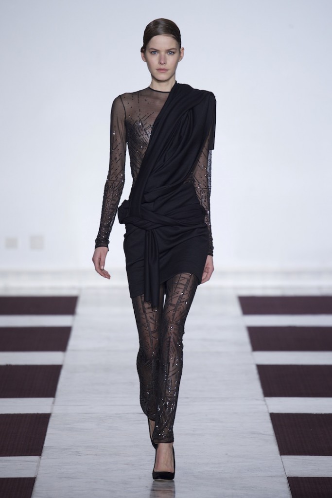 YIQING YIN COUTURE Spring/Summer 2015