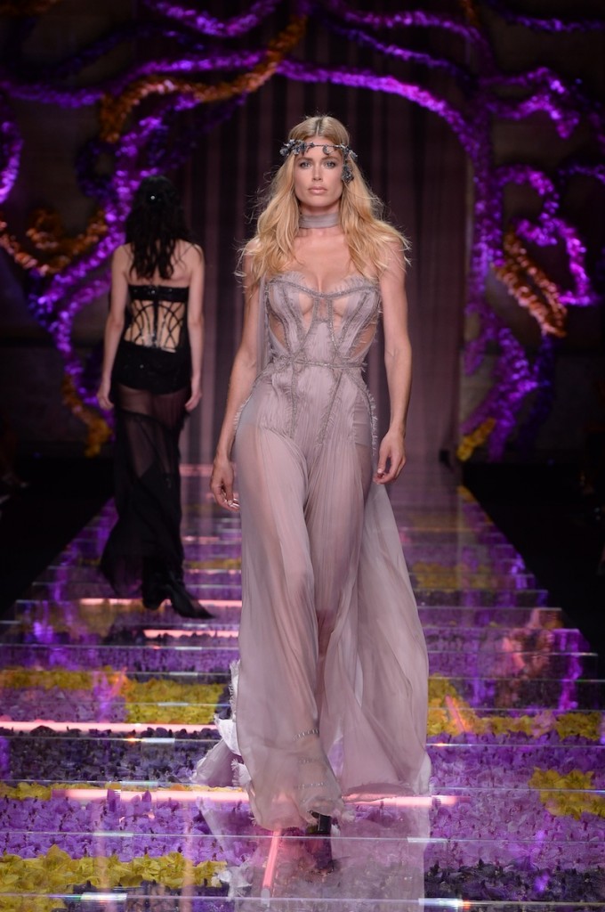 ATELIER VERSACE - Fall Winter 2015/16