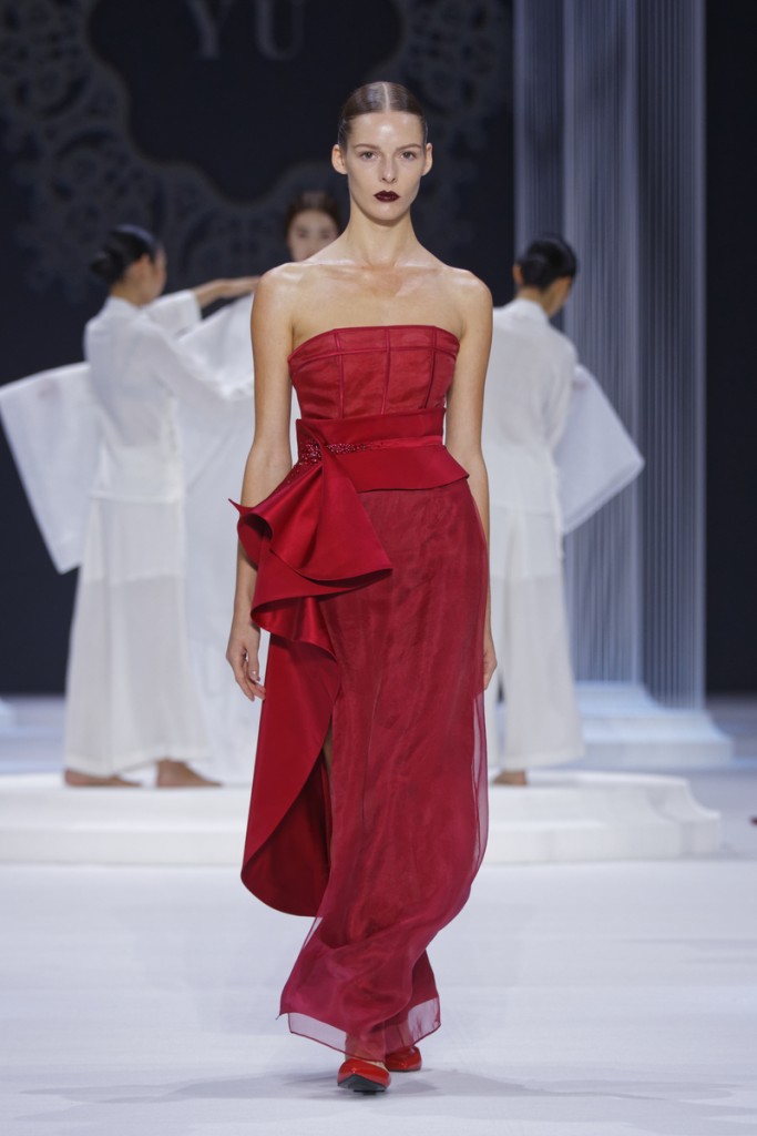 LAN YU COUTURE - Fall Winter 2015/16