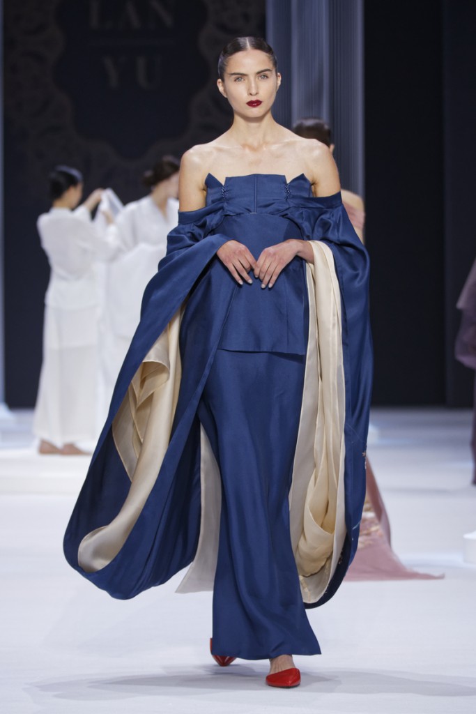 LAN YU COUTURE - Fall Winter 2015/16