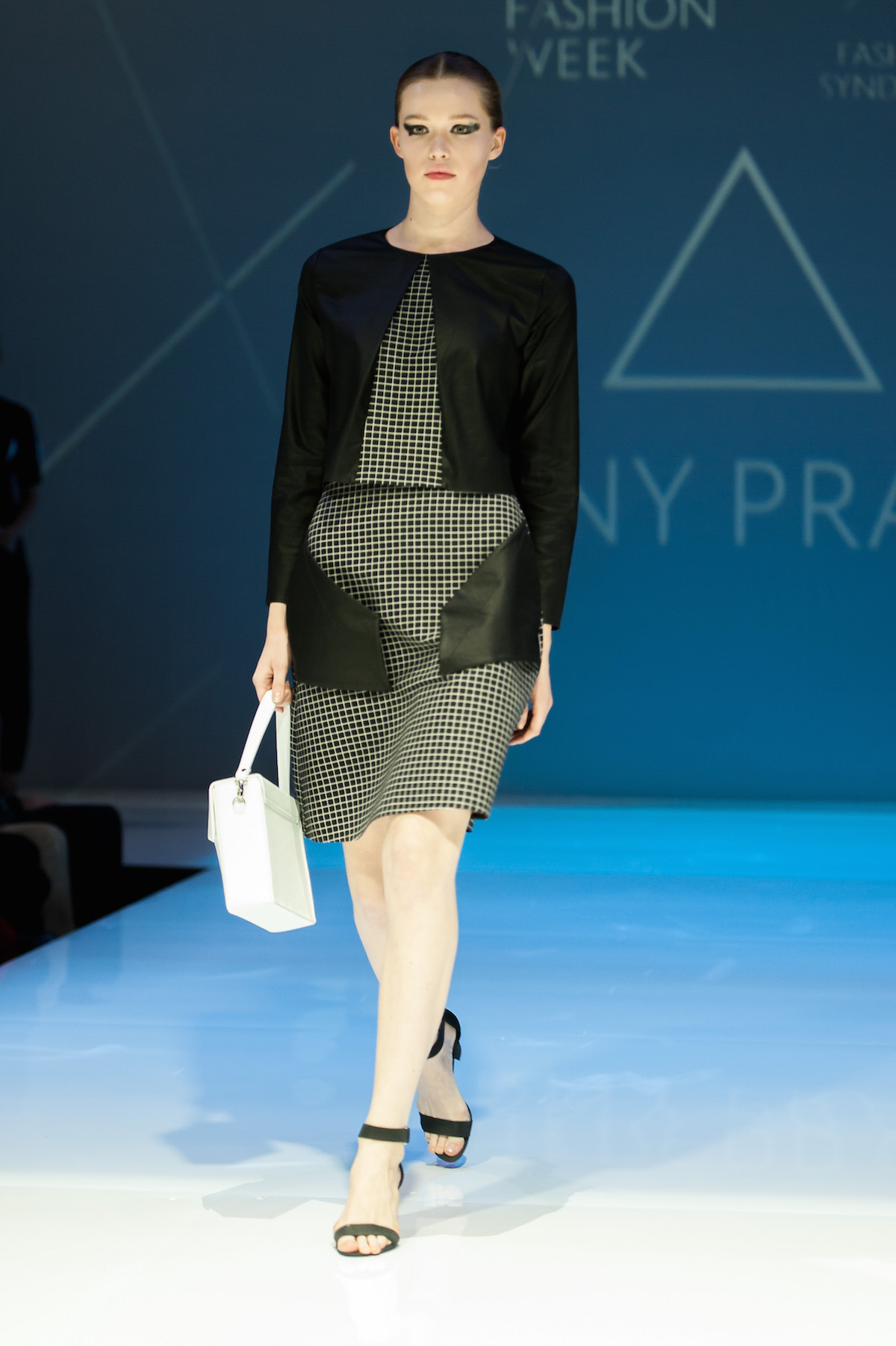 ARNY PRAHT – Spring/Summer 2016