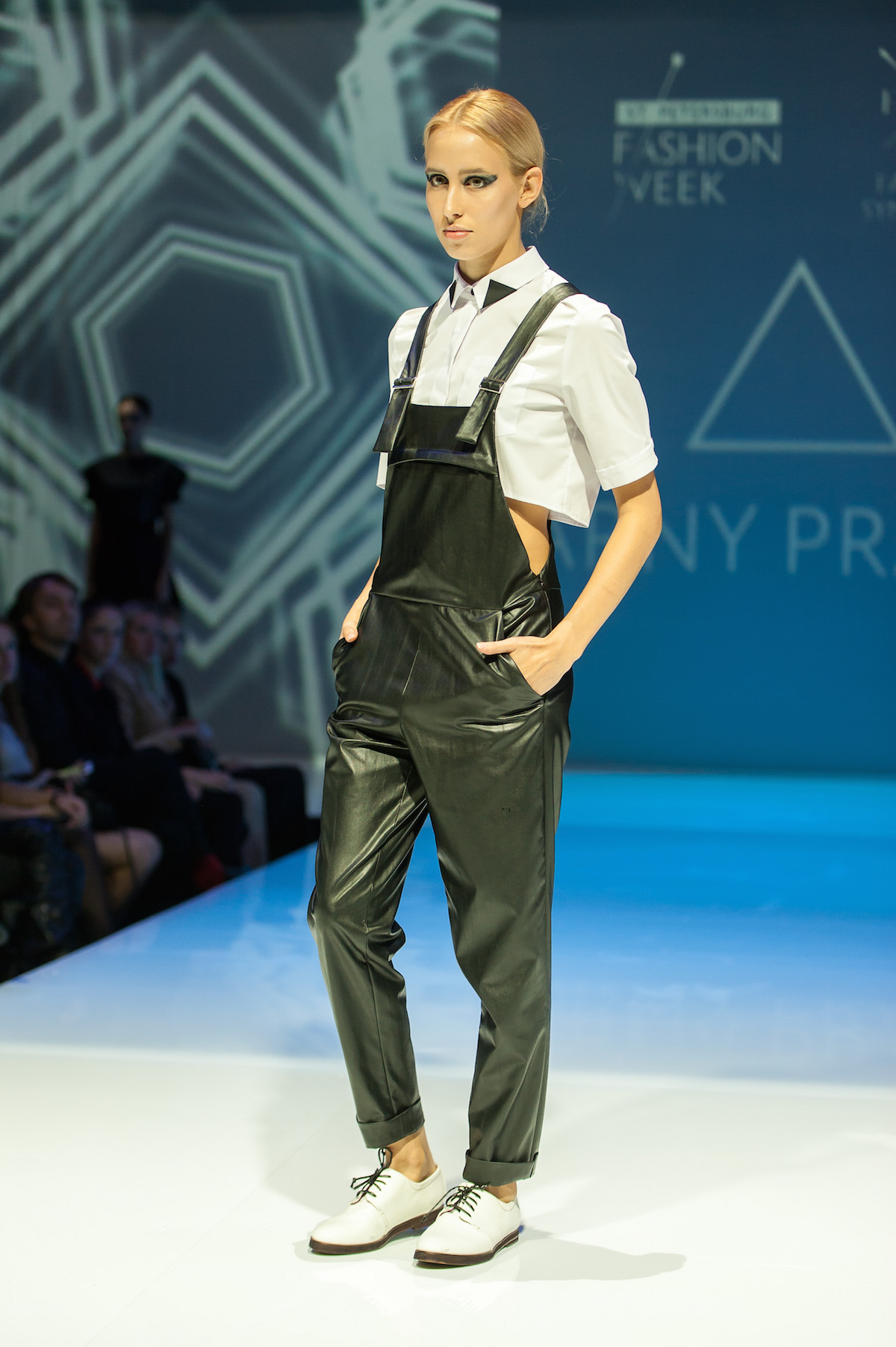 ARNY PRAHT – Spring/Summer 2016