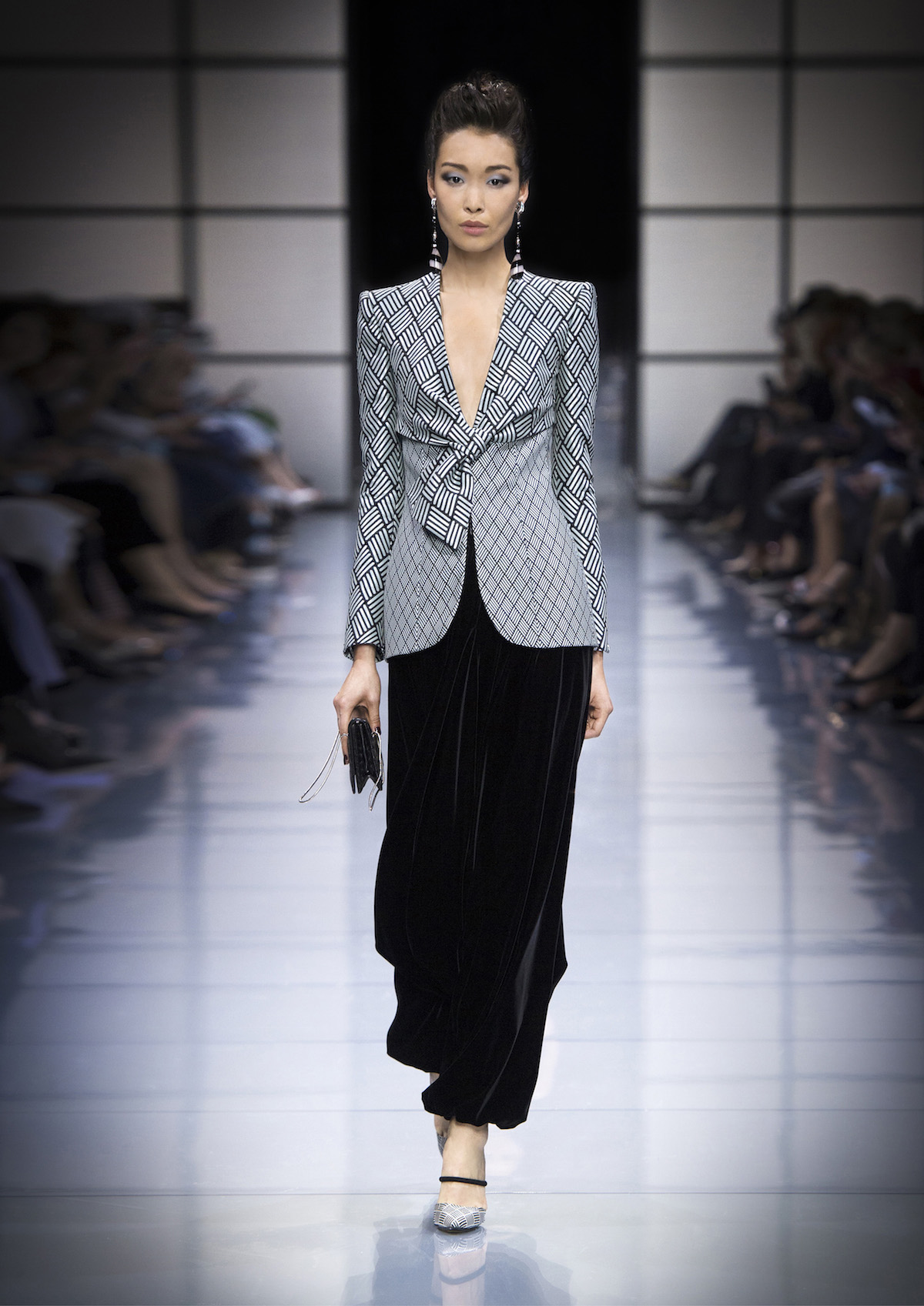 ARMANI PRIVE HAUTE COUTURE - Fall Winter 2016