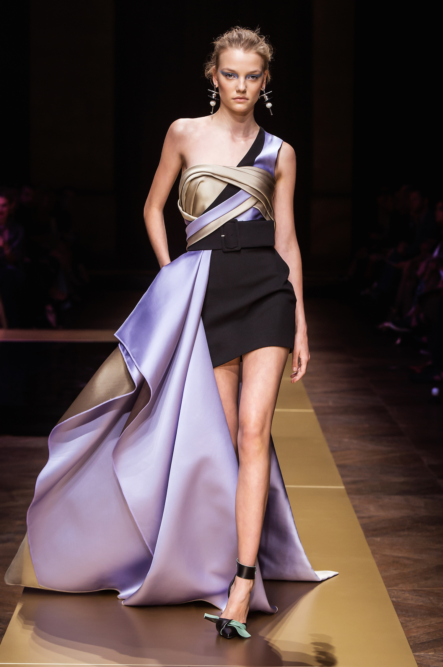 ATELIER VERSACE - Fall Winter 2016/17