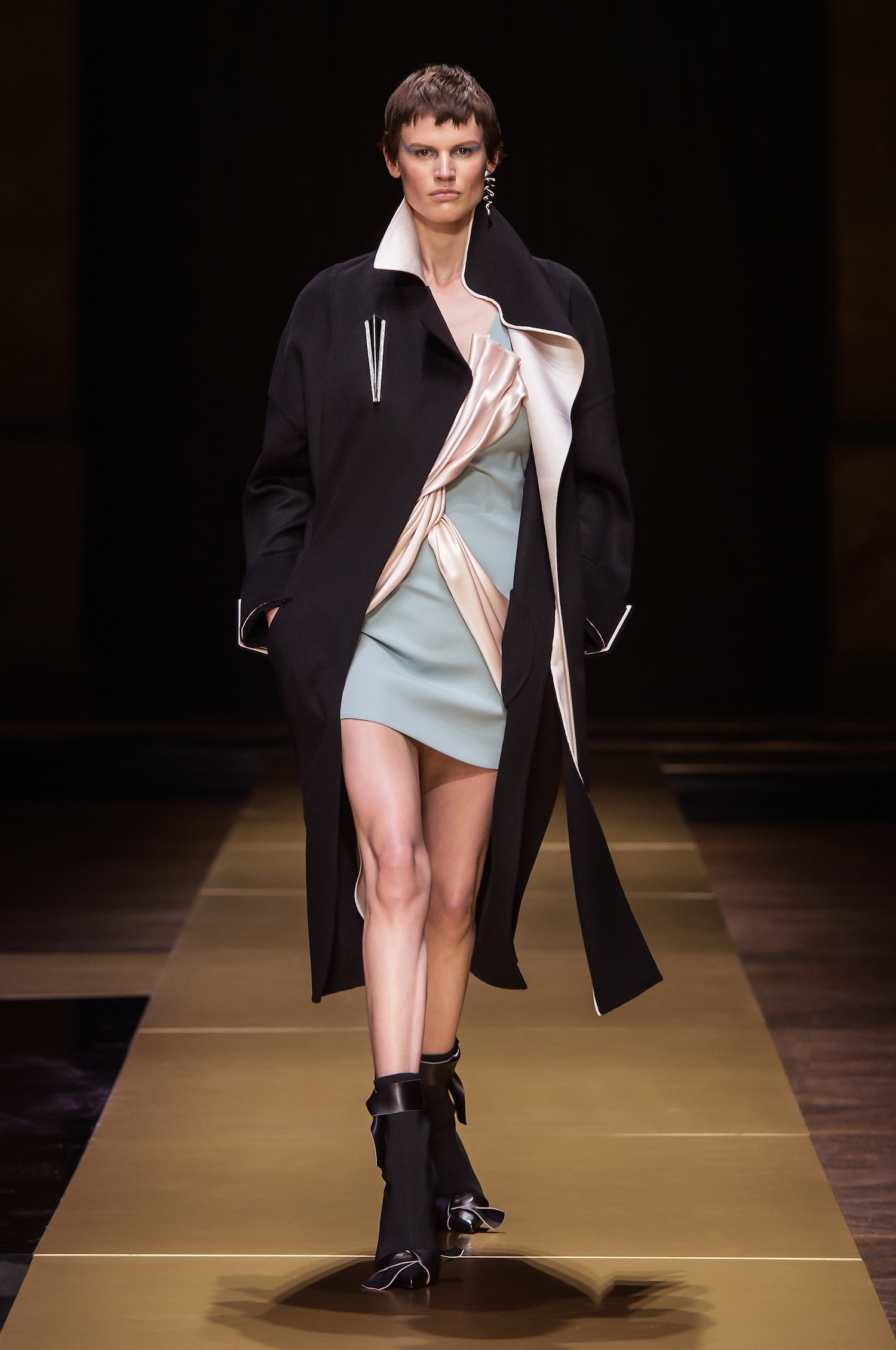 ATELIER VERSACE - Fall Winter 2016/17