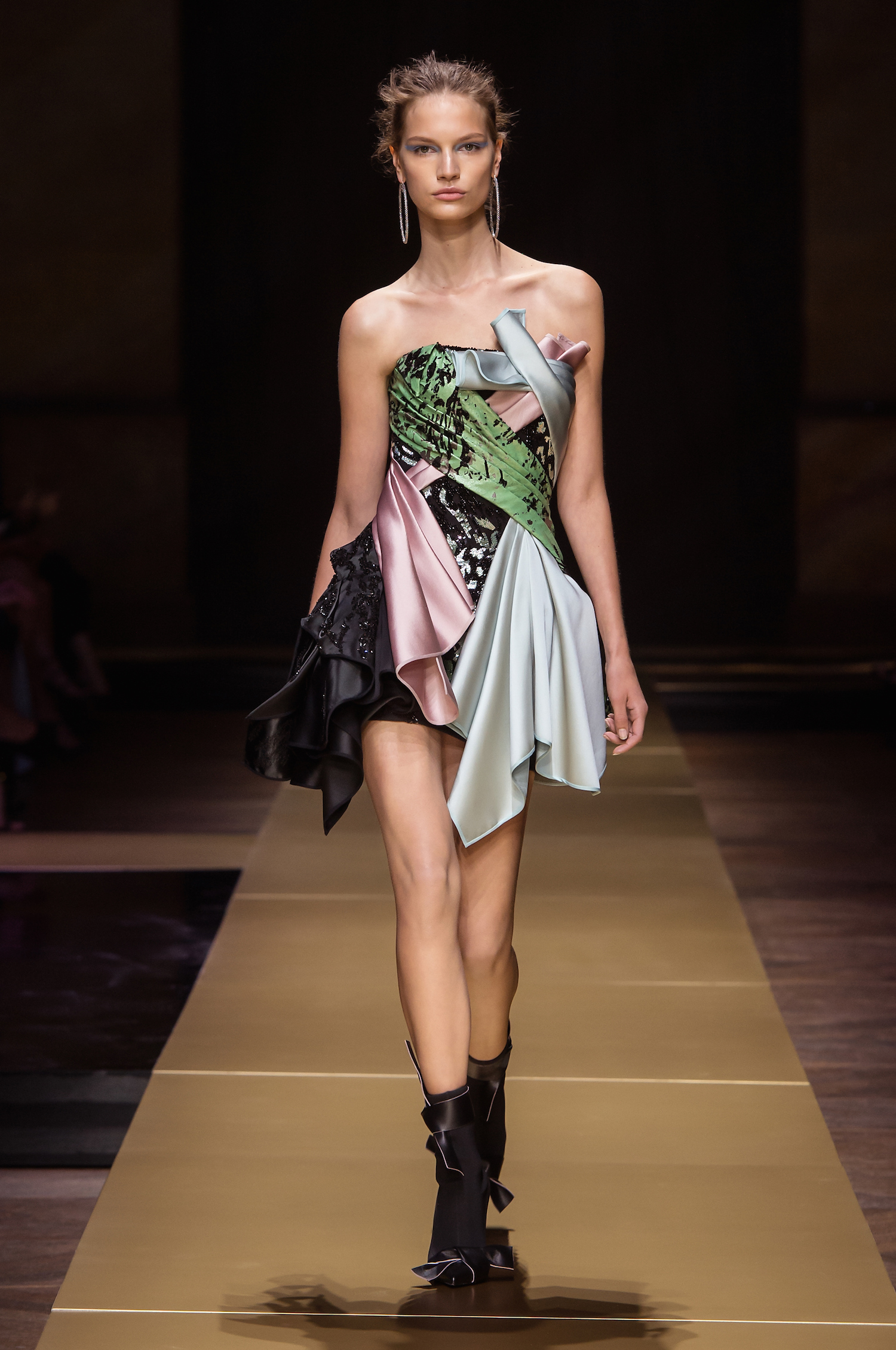 ATELIER VERSACE - Fall Winter 2016/17