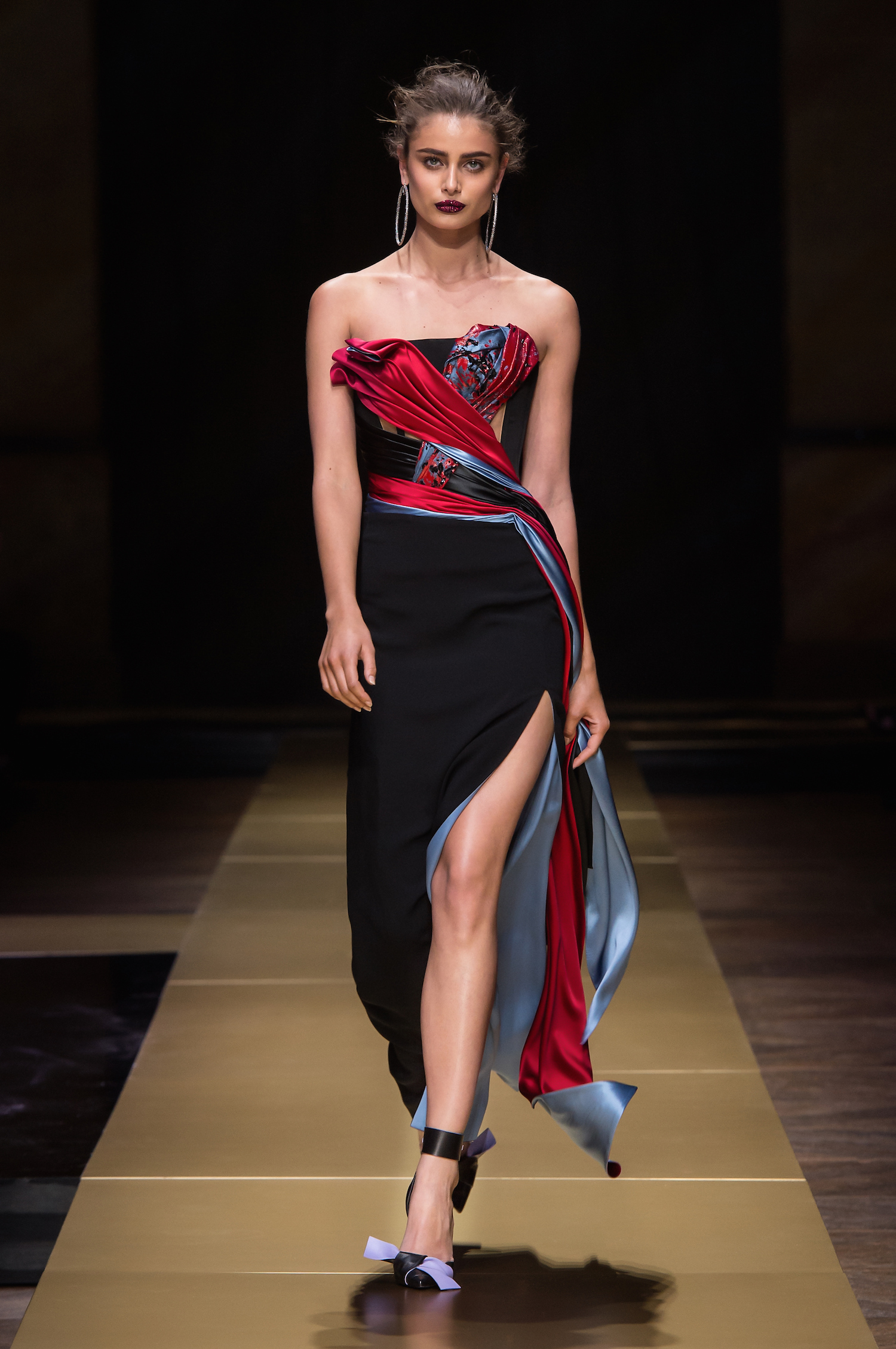 ATELIER VERSACE - Fall Winter 2016/17