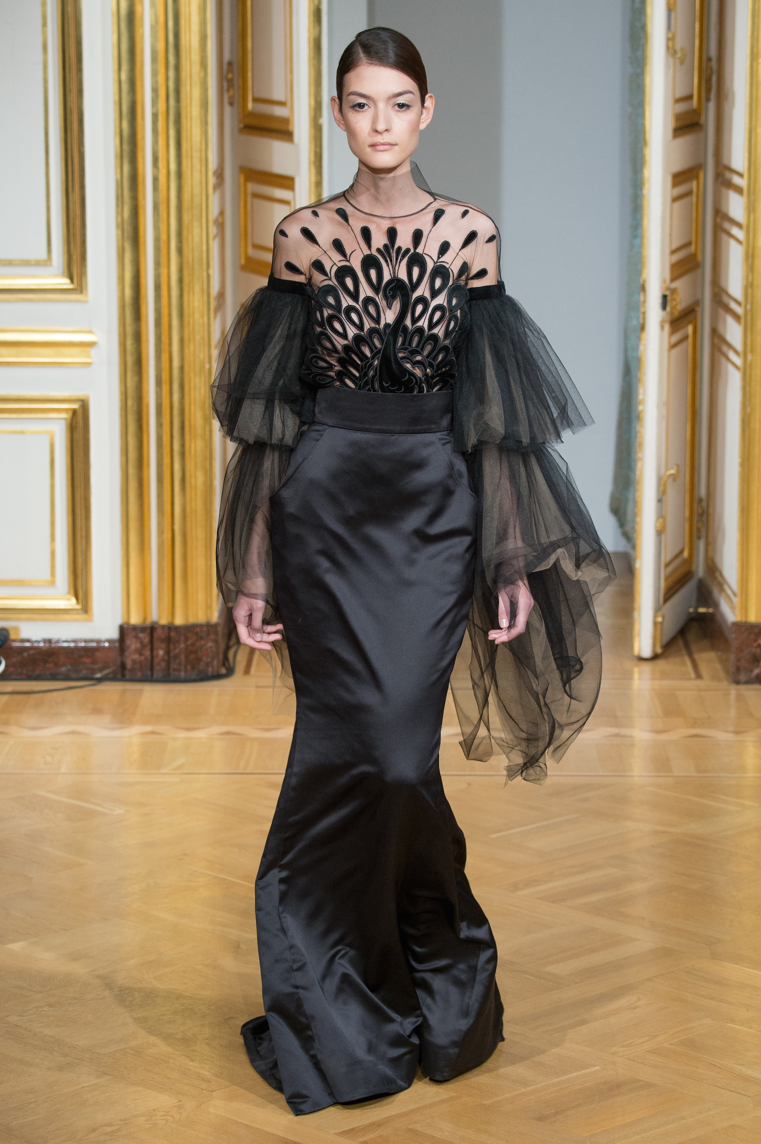 YANINA COUTURE - Fall Winter 2016/17